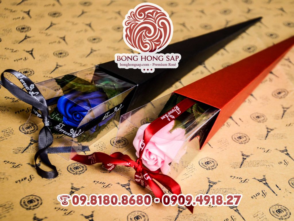 Hoa hồng sáp thơm 1 bông hộp mica